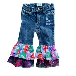 Size 2 girls jeans est.89 unique embroidery hand sewn one if a kind